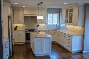 DonnaSandraPolishedMarble_full02-600x400