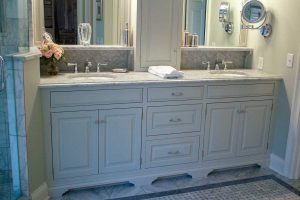 HonedWhiteCararraMarbleBathroom_full10-600x400