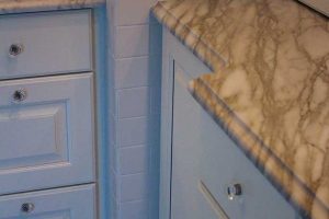 HonedWhiteCararraMarbleVanity_full07-600x400