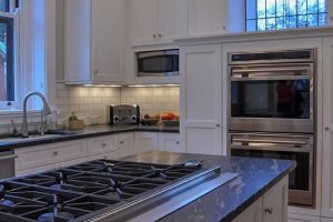 LeatheredBlueMartinqueGranite_full02-600x400
