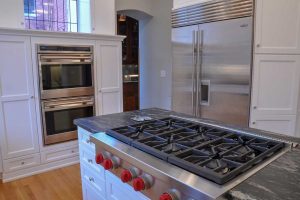 LeatheredBlueMartinqueGranite_full07-600x400