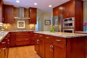 RiverGoldGranite_full03-600x400