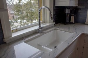 WhiteMacabusQuartzite_full08-600x400
