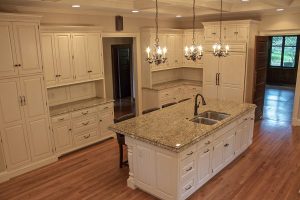 kitchen_BiancoAntico-AC_full01-600x400